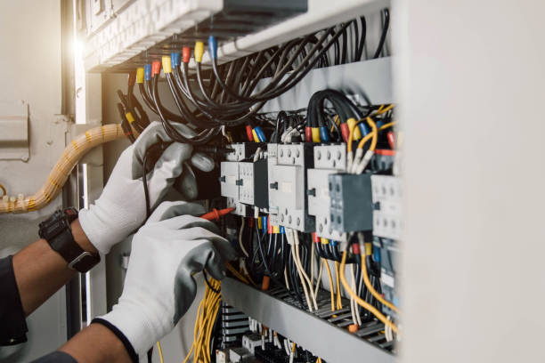 Best Electrical Contractors for Businesses  in Ridgewood, IL
